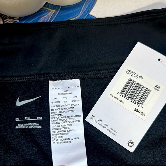 NWT Women's Nike Solid Boardshorts
Black Swim Shorts Size XXL - Picture 8 of 8